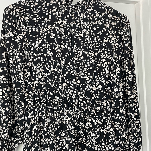 Shein Ditsy Floral Frill Neck Ruffle Hem Dress - Picture 7 of 8